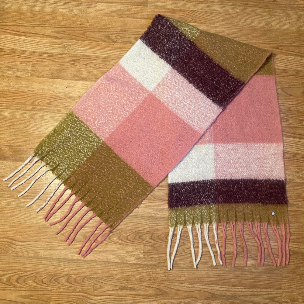 Express blanket scarf